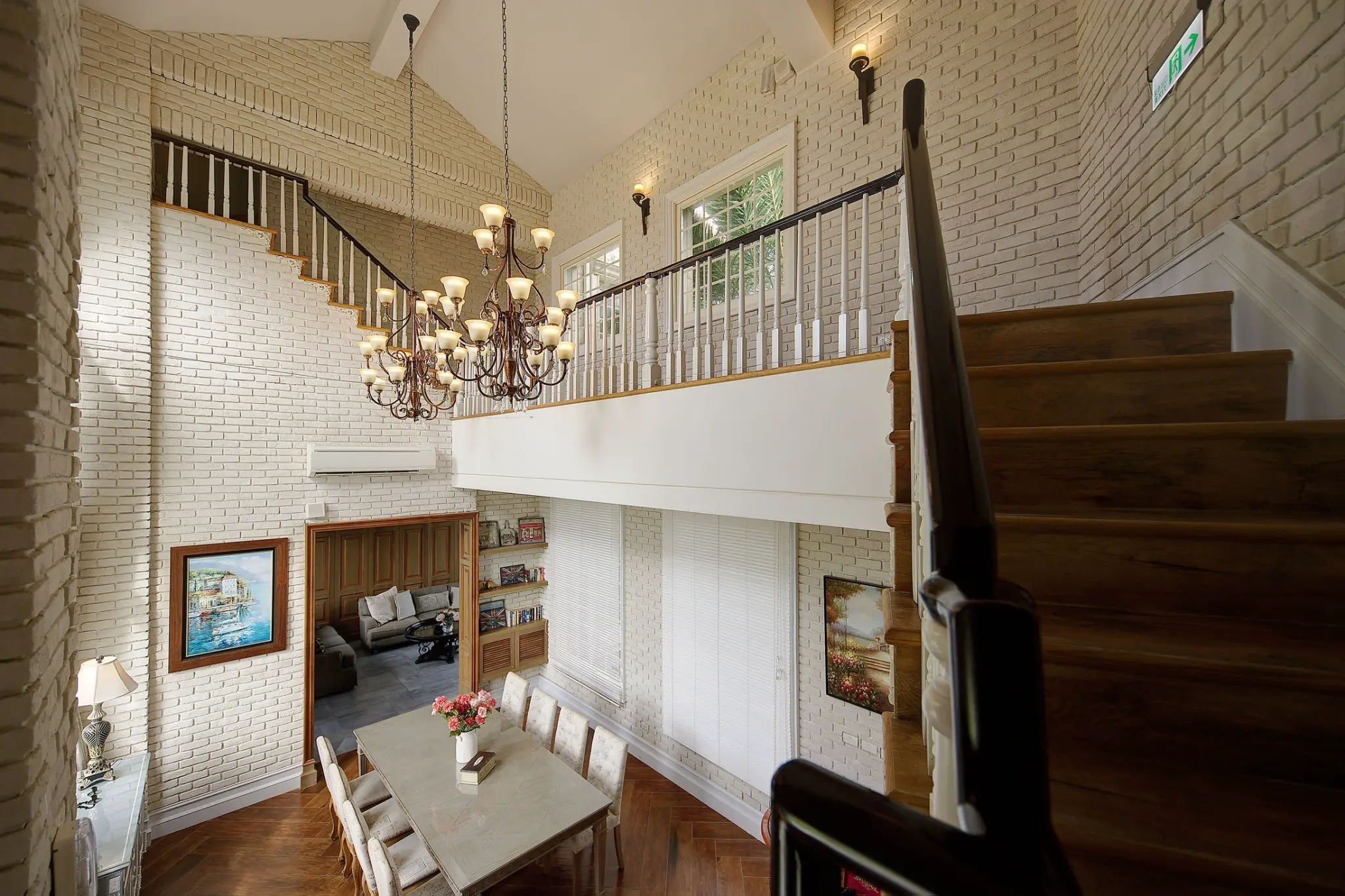 微光館(3間雙人房,1間四人房)